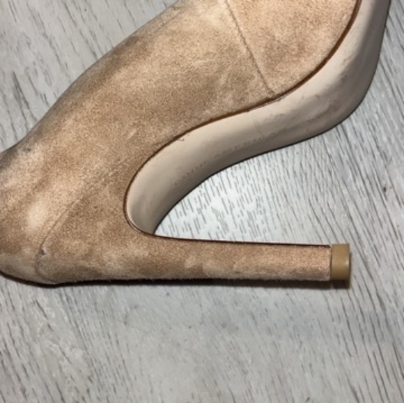 Good American Suede Tan High Heels 9 - Picture 6 of 8